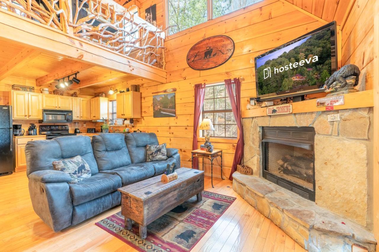 Moonshine Ridge Cabin With Hot Tub And Fire Pit Pigeon Forge Eksteriør bilde