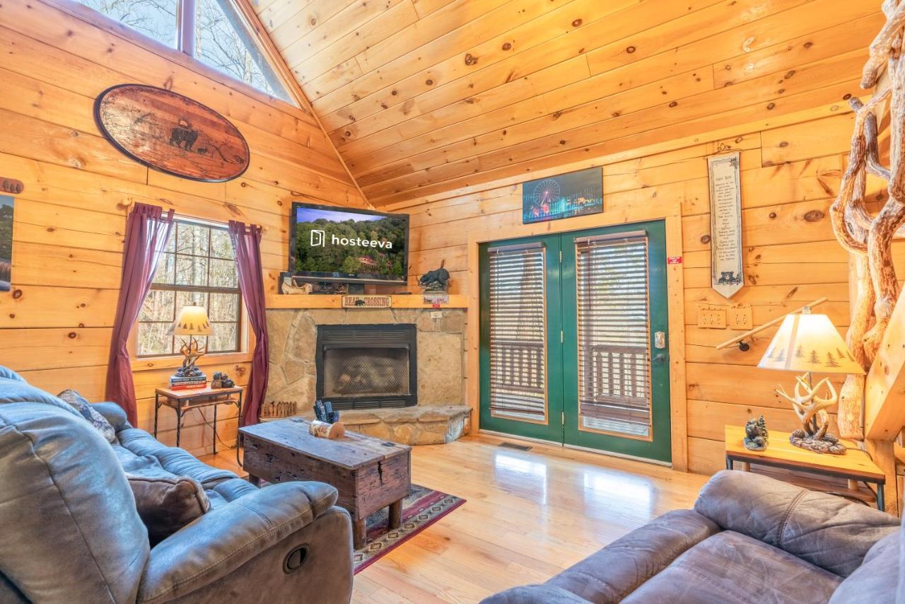 Moonshine Ridge Cabin With Hot Tub And Fire Pit Pigeon Forge Eksteriør bilde