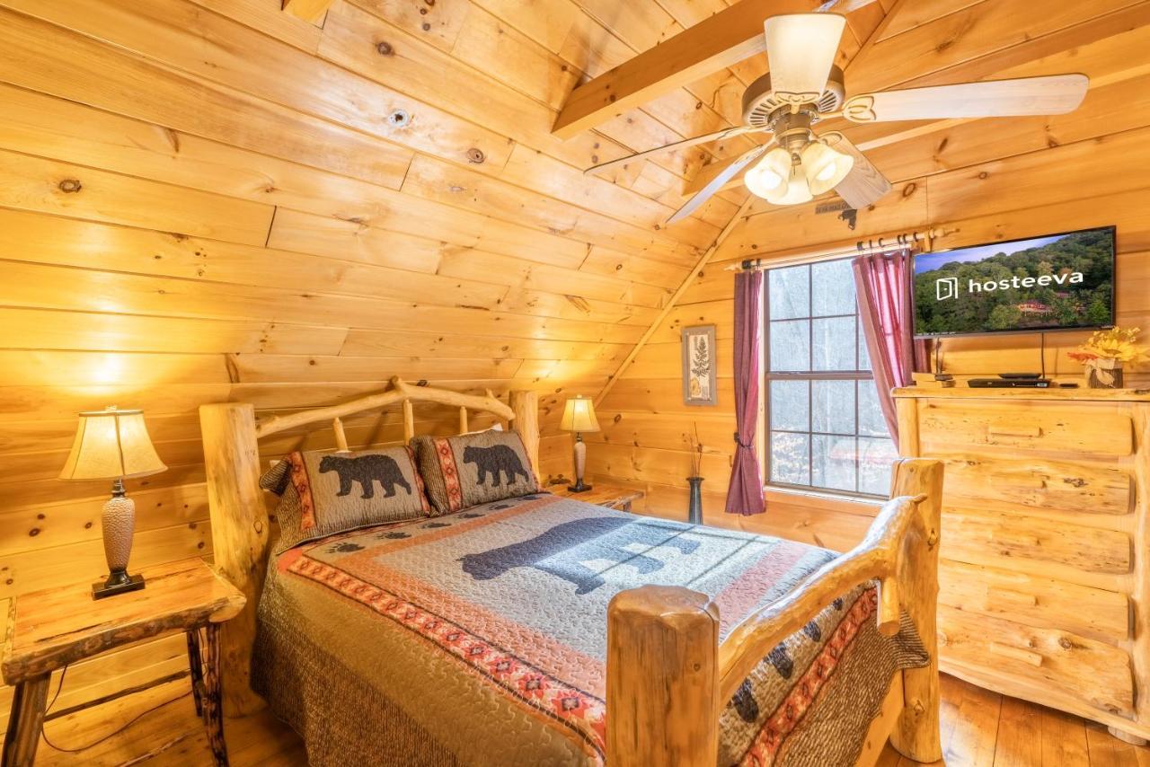 Moonshine Ridge Cabin With Hot Tub And Fire Pit Pigeon Forge Eksteriør bilde